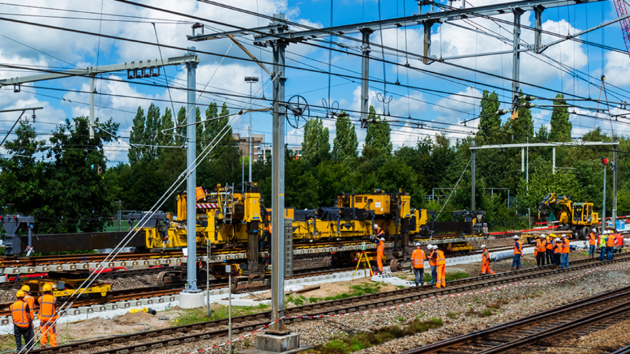 Se trata de una serie de recomendaciones para la prevención de riesgos asociados con el ámbito laboral ferroviario, elaborada en el marco del ProNaPre.