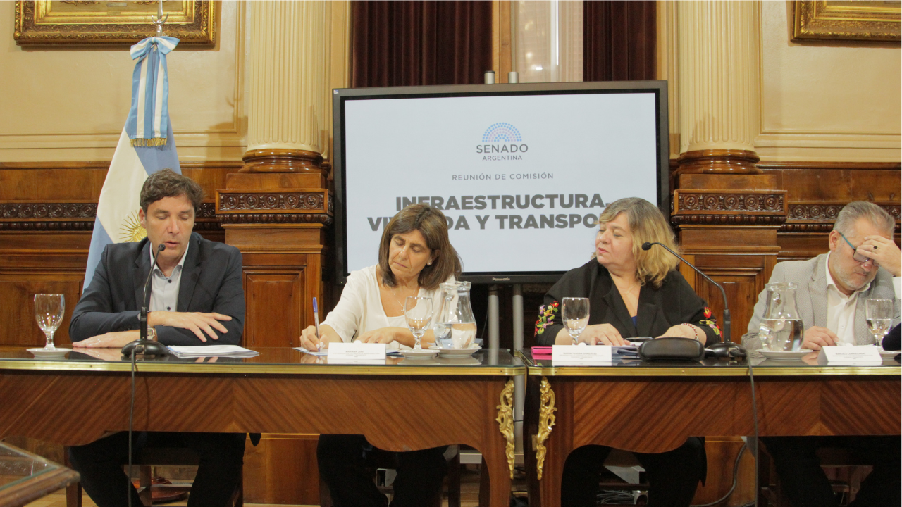 El proyecto de Ley de la Agencia Nacional de Seguridad Vial obtuvo dictamen favorable en la comisión de Infraestructura, Vivienda y Transporte...