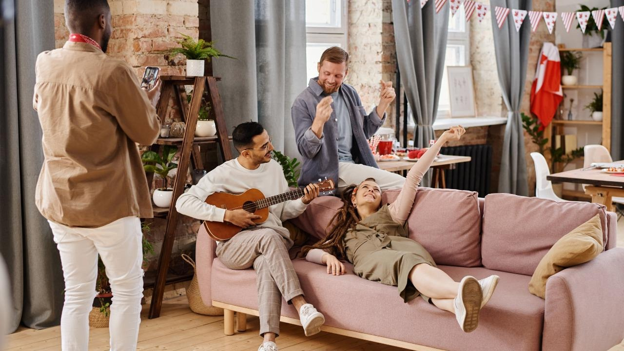 Esta realidad se replica en toda Latinoamérica: culturalmente, hay una tendencia notoria a priorizar las reuniones en el hogar.