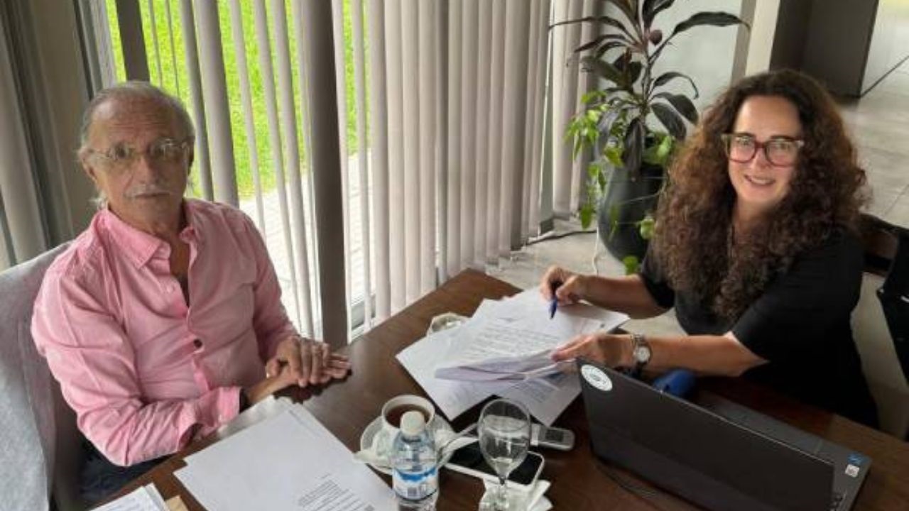 El presidente ejecutivo, firmó esta iniciativa que busca fortalecer el compromiso del sector en la promoción y defensa de los derechos de las personas con discapacidad.