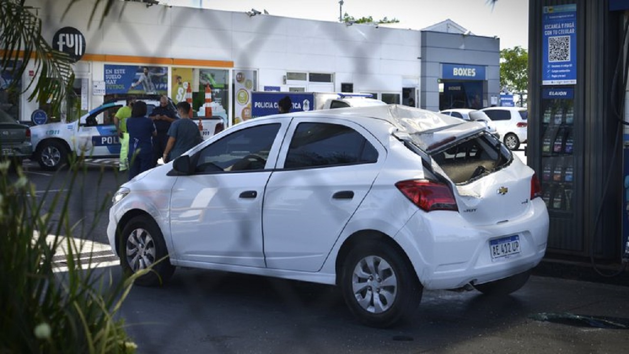 Ocurrió en una estación de servicio YPF cerca del Mercado Central. La víctima fue identificada como Yésica Noelia Fígoli, de 41 años