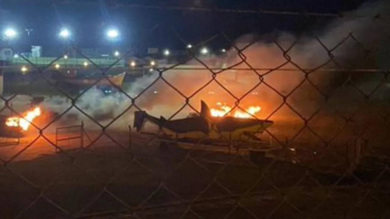 Tras caer ante Godoy, los automóviles de Devecchi, Chaco Martínez, Cerro, Zacarías y un integrante del cuerpo técnico fueron incinerados por la barra en el predio de club. El equipo jugará a puertas cerradas hasta que se esclarezca el tema.