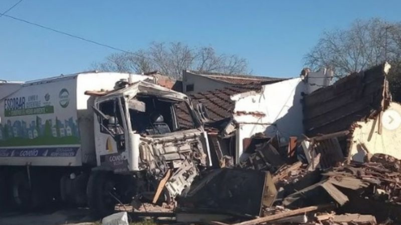 Ocurrió en Escobar con una unidad de la empresa Covelia. El conductor estaba de franco y el test de alcoholemia le dio positivo.