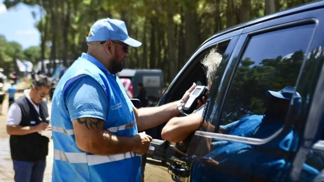 El ministerio de Transporte bonaerense dio a conocer los resultados a 15 días de la puesta en marcha de la Ley de Alcohol Cero. ¿En qué ciudades hubo más casos?...