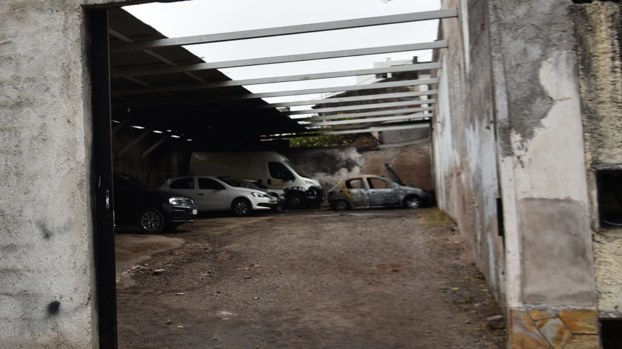 Ocurrió en barrio Bajo General Paz. No hubo lesionados. Investigan las causas.