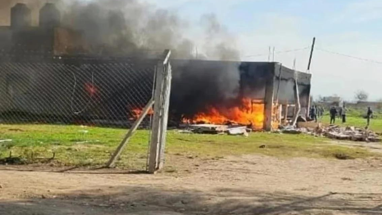 El hecho causó daños estructurales en el edificio, y provocó el derrumbe parcial de una losa. Varias mujeres más fueron trasladadas a centros hospitalarios por quemaduras.