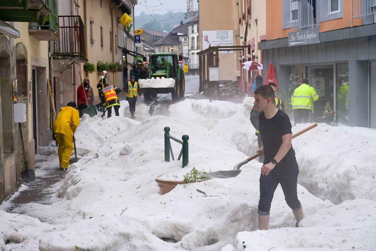 Una racha de clima severo, tormentas eléctricas, granizo y otros efectos convectivos generarán pérdidas en el mercado de seguros y reaseguros de cerca de 1.300 millones de euros, según la asociación de aseguradores franceses.