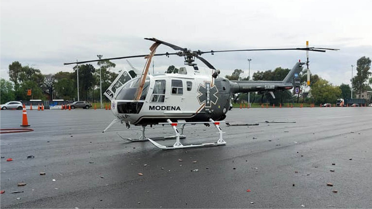 La aeronave del SAME estaba asistiendo junto a bomberos de la Ciudad de Buenos Aires a un herido a raíz de un accidente cuando el vehículo se llevó por delante...