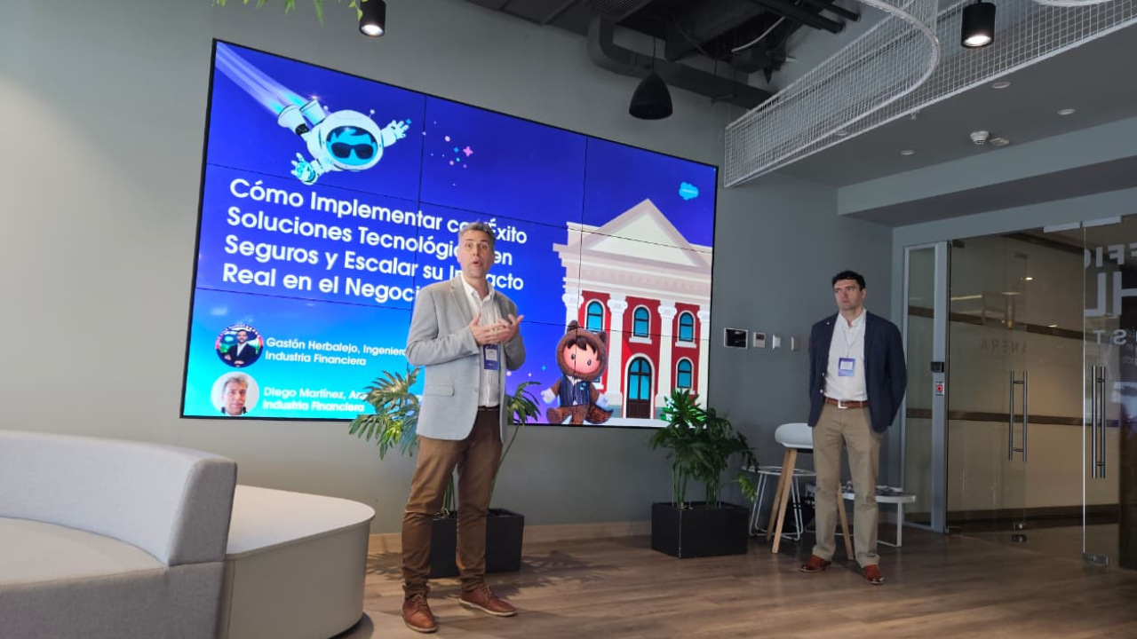 El encuentro reunió a más de 40 líderes del sector asegurador para compartir las claves que están acelerando la evolución digital y potenciando el negocio.