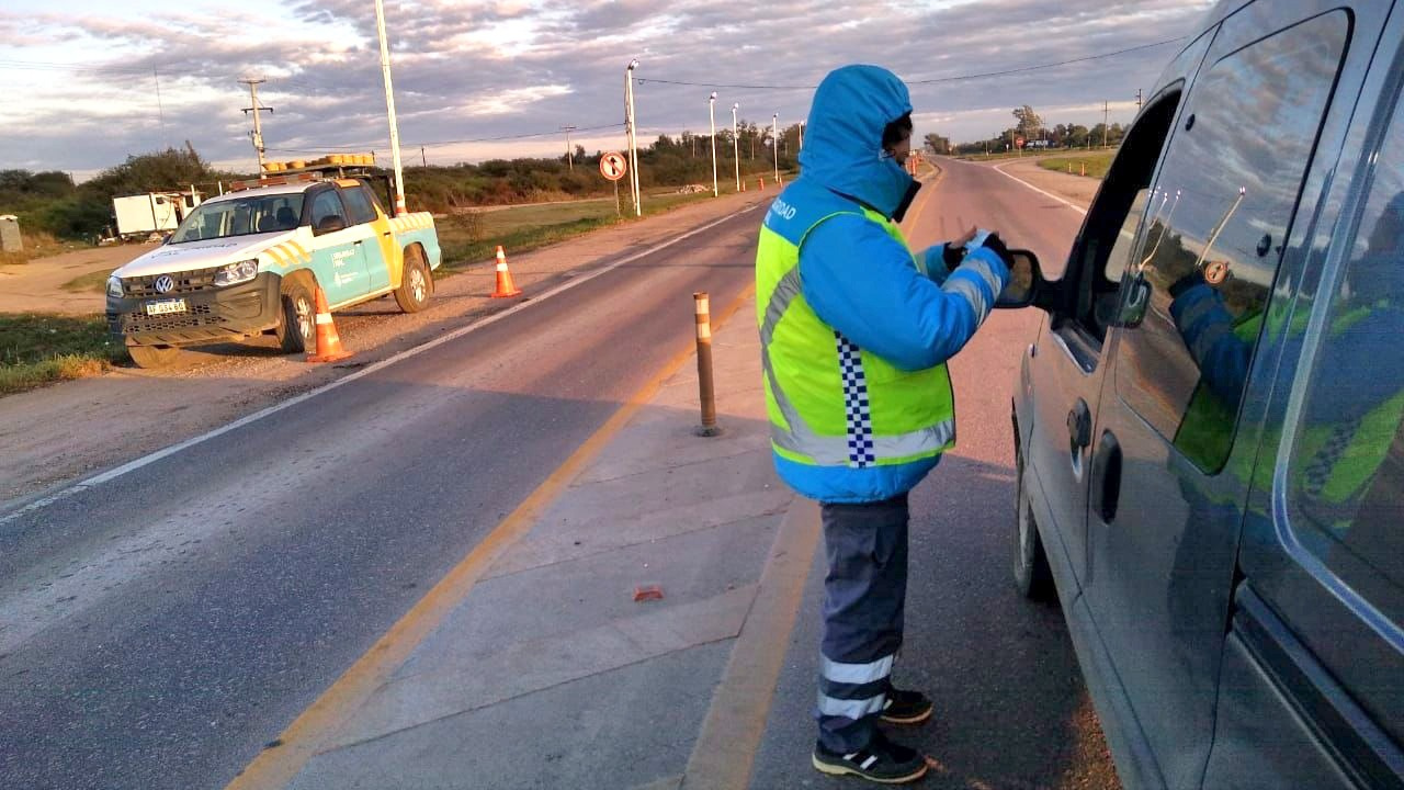 Según ANSV, en el año 2023, murieron 12 personas por día en siniestros viales, lo cual hace necesario implementar estrategias para reducir y prevenir esto.