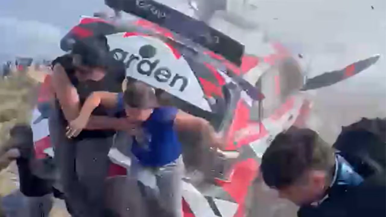 El accidente ocurrió en el tramo Giulio Cesare; hay al menos dos heridos y se activó un comité de crisis de la organización.