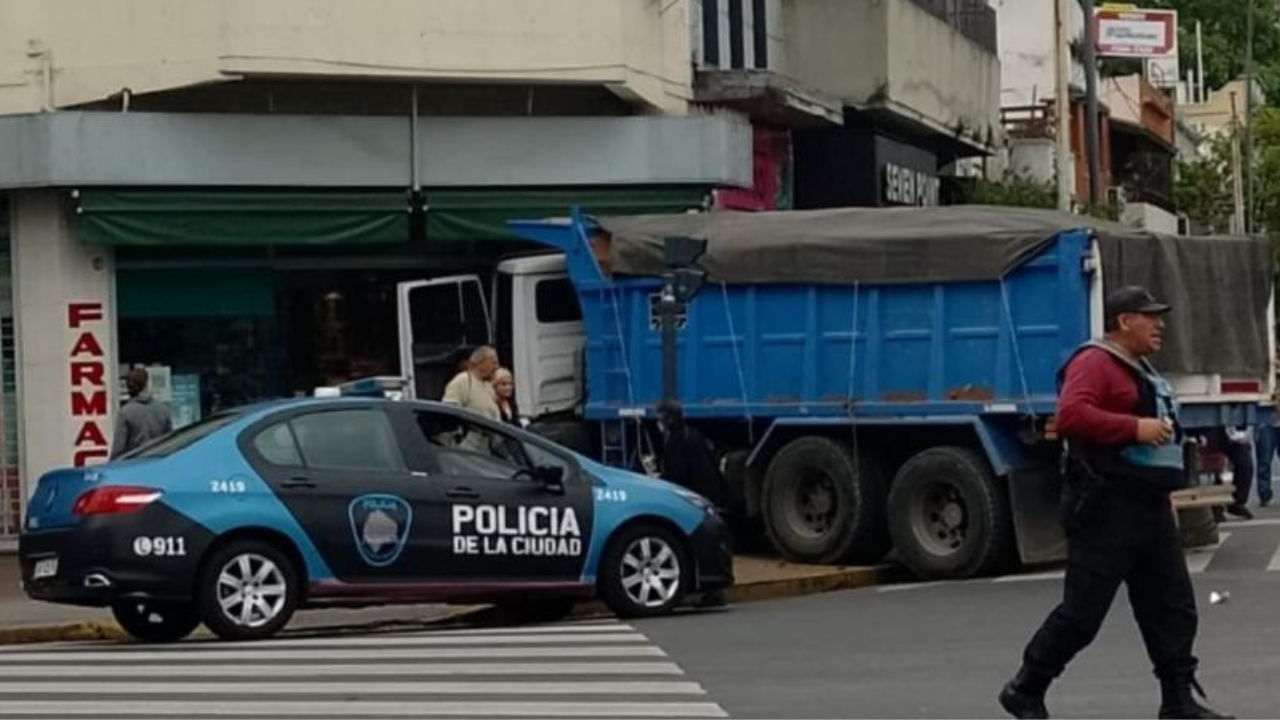 El hecho sucedió cerca de las 11 en el cruce de las avenidas Francisco Beiró y Lope de Vega y dejó un saldo de 12 heridos.