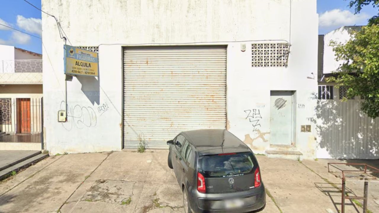 Sucedió en un depósito logístico de Mercado Libre. Los delincuentes redujeron a una decena de trabajadores y vaciaron dos cajas fuertes. Todavía están prófugos.