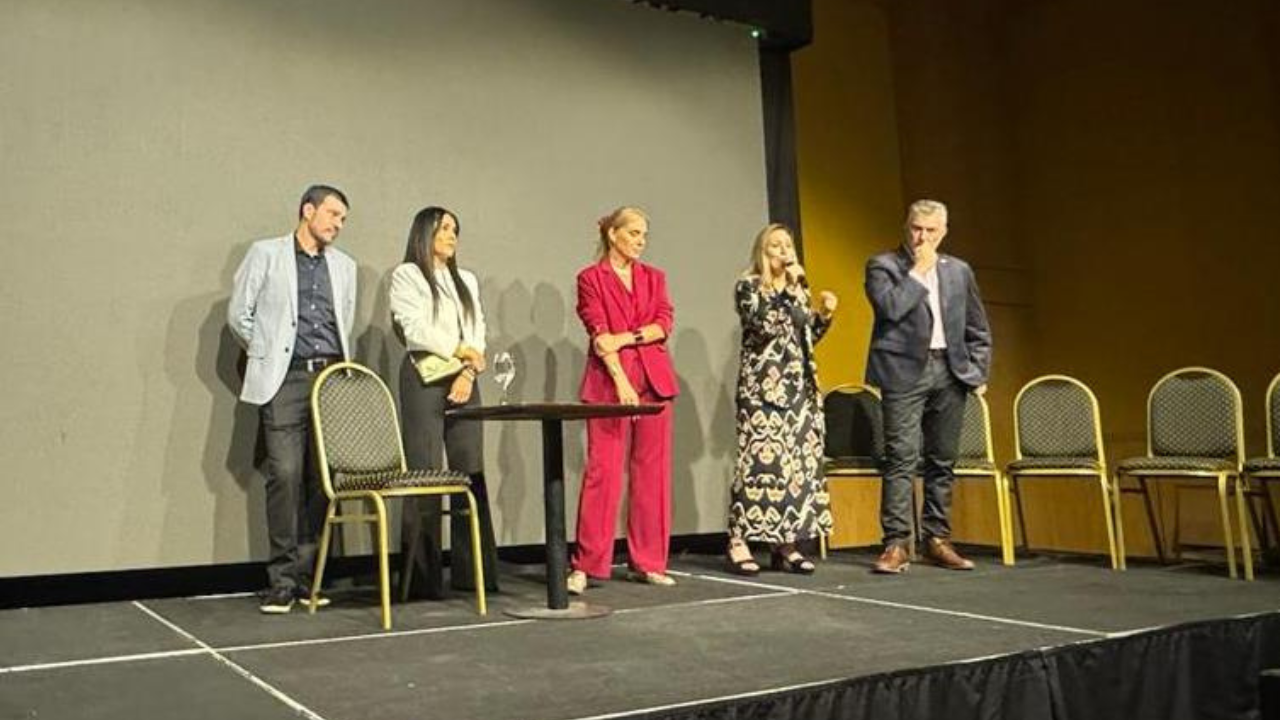 En el marco del ciclo de reuniones comerciales presenciales, el viernes 28 de noviembre se desarrolló un nuevo encuentro en la ciudad de Salta.