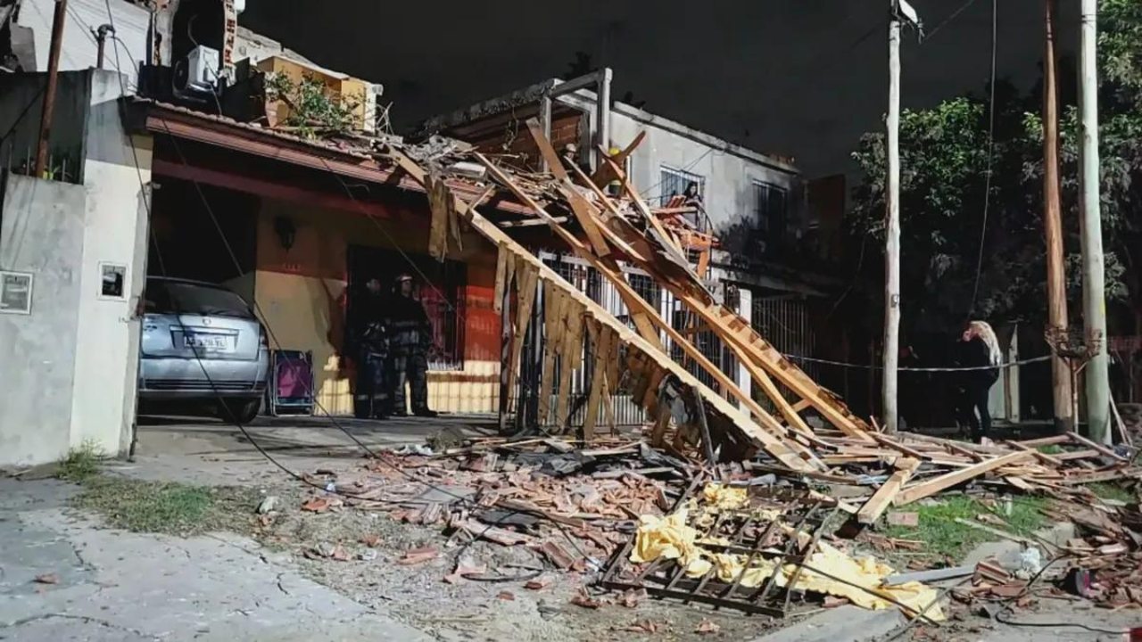 Tuvo lugar en la localidad de San José, en Almirante Brown. La causa de la explosión fue un escape de gas. La víctima fatal vivía en la planta alta.