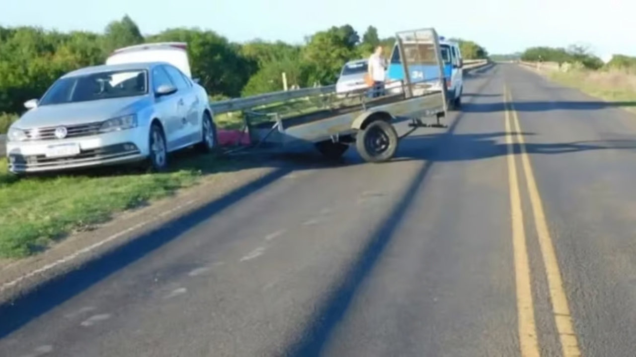 Las autoridades continúan investigando las circunstancias exactas que llevaron al desprendimiento del tráiler y al fatal accidente en el balneario Parque del Sol.