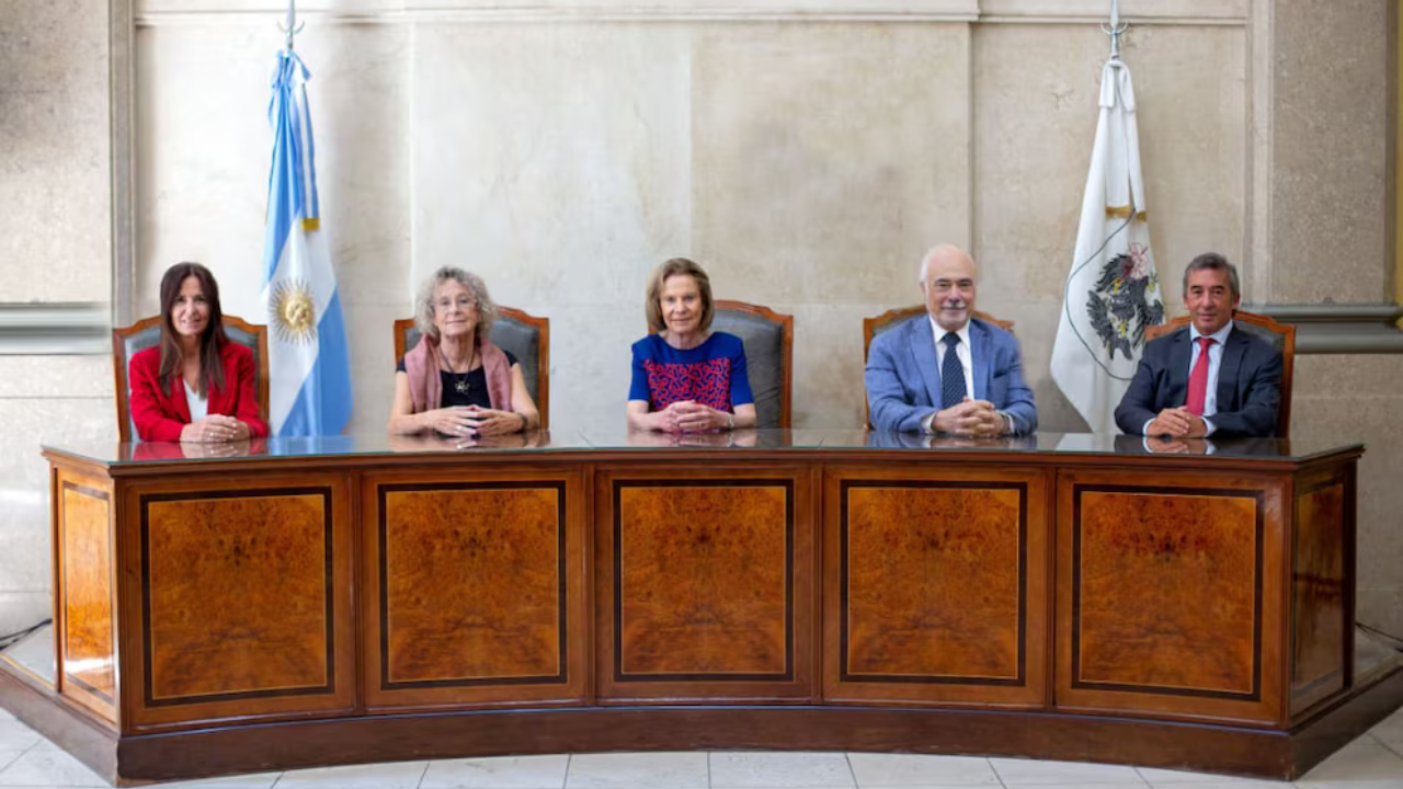 La máxima instancia judicial porteña resolvió un caso de 2023 y fijó el ajuste por RIPTE, el índice que mide el aumento promedio de los salarios. Es el primer pronunciamiento en este fuero luego del célebre fallo “Levinas” de la Corte Suprema.