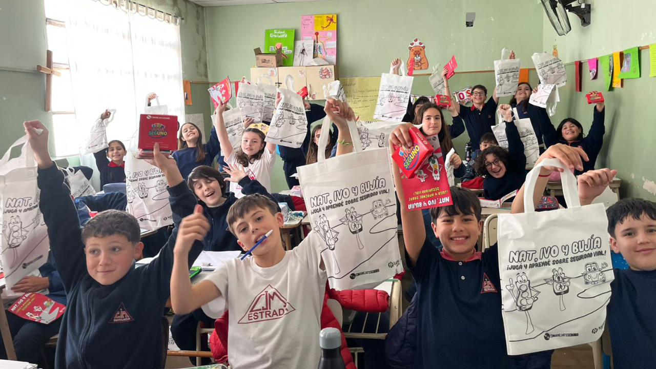 La compañía profundiza año a año sus acciones educativas en materia de seguridad vial y en esta oportunidad participaron más de 10.000 estudiantes.