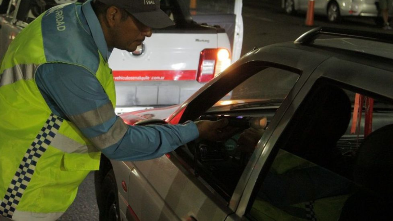 En una carta dirigida a CABA y a las provincias de Mendoza, San Juan, Corrientes, Santiago del Estero y San Luis, los familiares de víctimas de tránsito pidieron que se adhieran a la Ley de Alcohol Cero al volante...